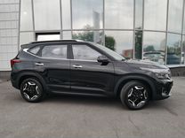 Новый Kia Seltos 1.5 CVT, 2023, цена от 2 620 000 руб.