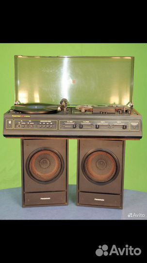 Стереофонический музыкальный центр