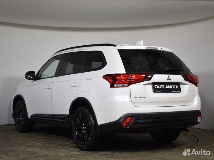 Mitsubishi Outlander 2 CVT, 2022