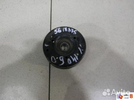 Ролик натяжителя ремня
