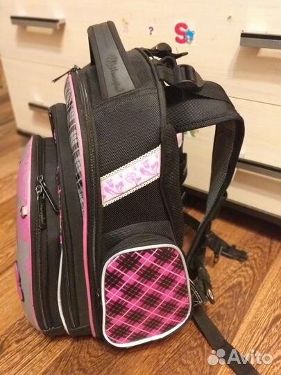 Рюкзак школьный для девочки 1-2 класс