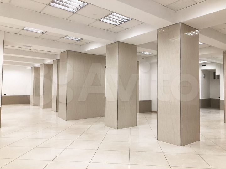 Торговое помещение 270 м²