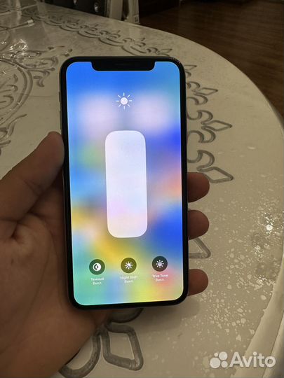 iPhone X, 64 ГБ