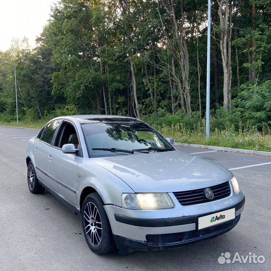 Volkswagen Passat 1.6 МТ, 1997, 250 000 км