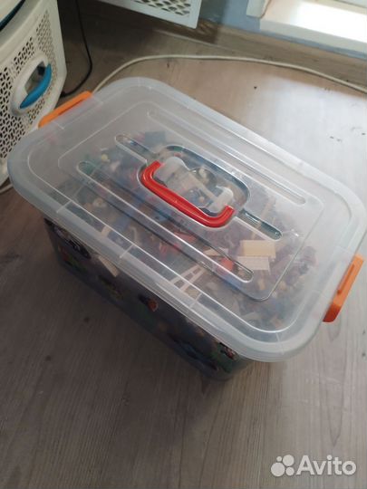 Lego в ящике