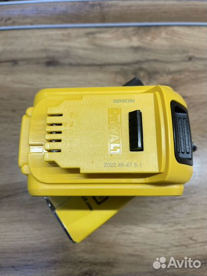 Аккумулятор dewalt DCB184 18 Вольт 5 Ач