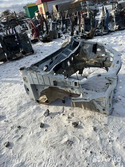 Четверть передняя правая Zaz Vida