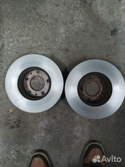 Диски тормозные передние r 15