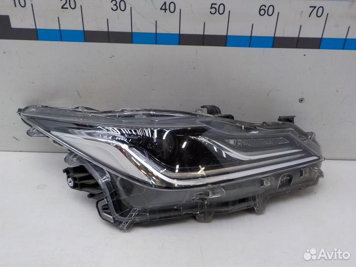 Фара правая Toyota Corolla