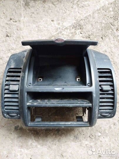 Бардачок Nissan Note