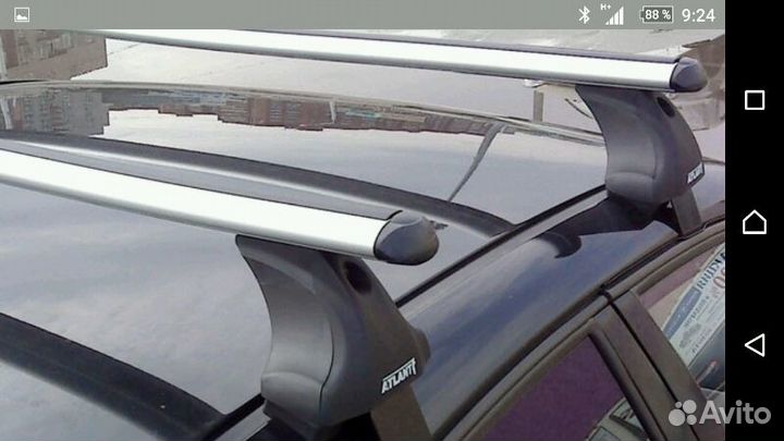 На Renault Fluence, багажник на крышу, поперечины