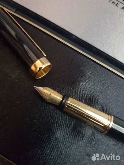 Ручки перьевые и шариковые