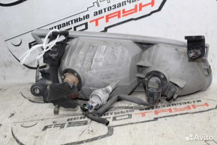 Фара toyota daihatsu altis camry camry gracia MCV2
