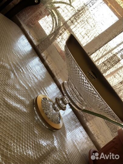 Хрустальная ваза на ножке 35 см