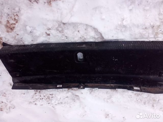 Nissan almera classic пластик замка багажника