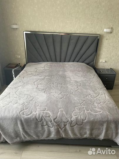 Кровать