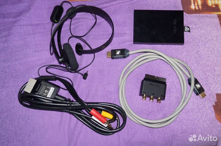 Xbox 360- крышка, кабели, гарнитура, переходники