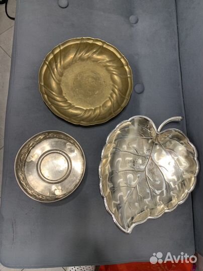 Больше сервировочное блюдо на ножках. Германия