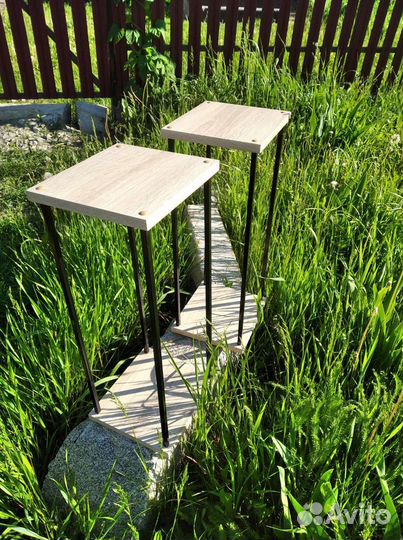 Подставка под цветы