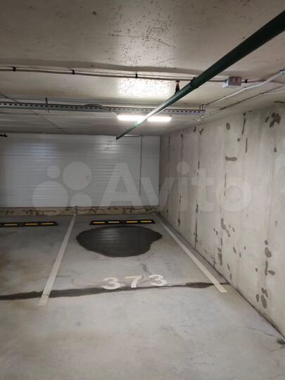 Машиноместо, 13 м²