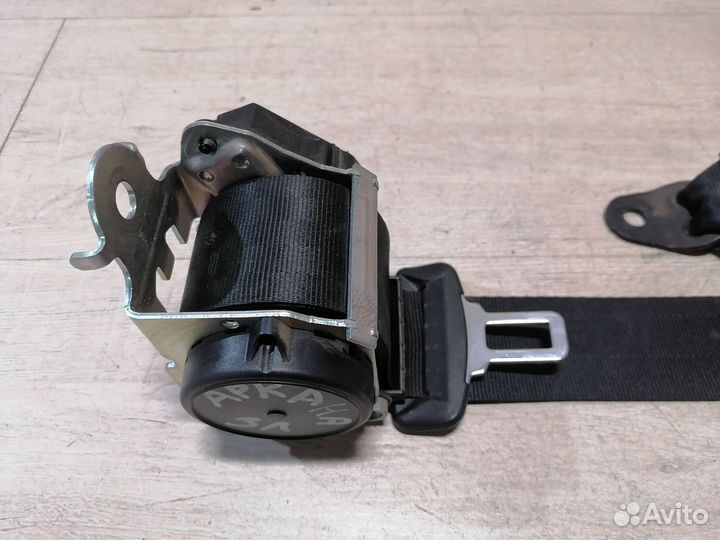 Ремень безопасности задний Renault Arkana Аркана