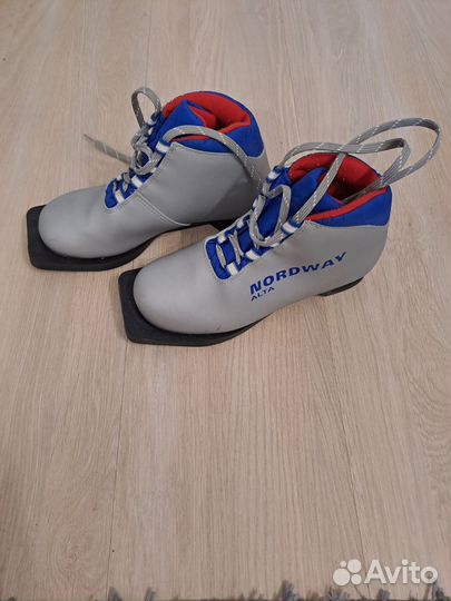 Лыжные ботинки детские 34