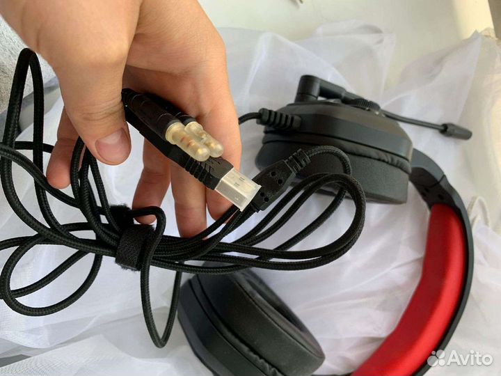 Игровая стерео-гарнитура с подсветкой