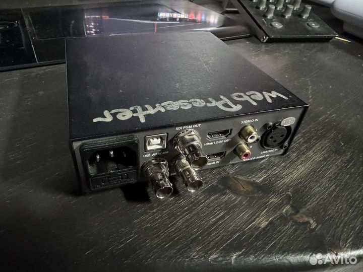 Blackmagic web presenter hd