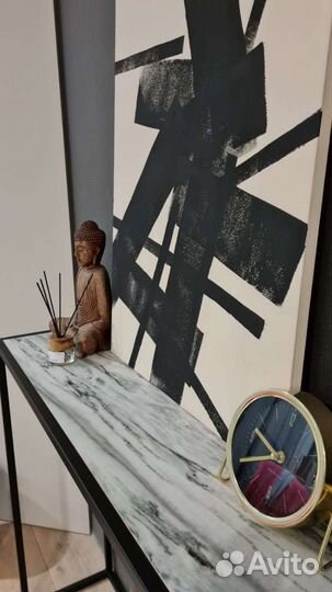 Дизайнерская консоль