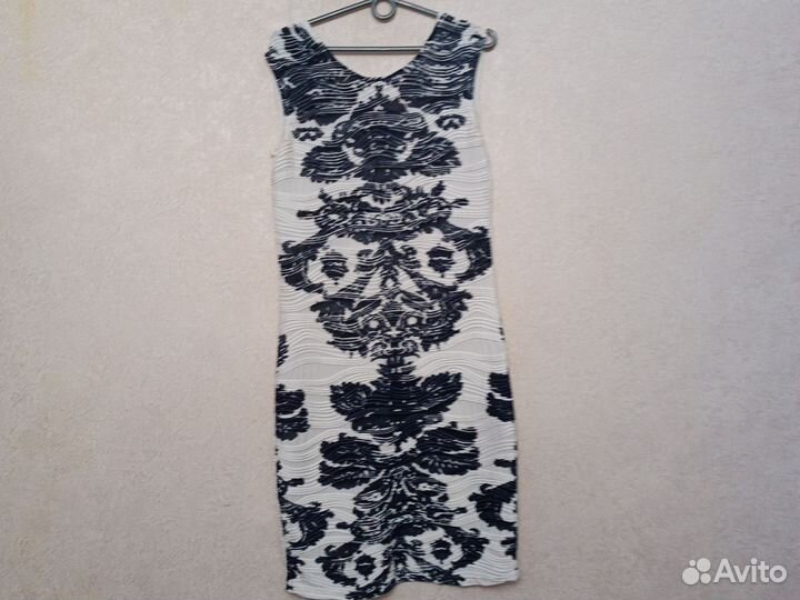 Платье женское 46 48