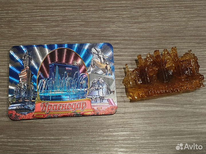 Магнитики на холодильник