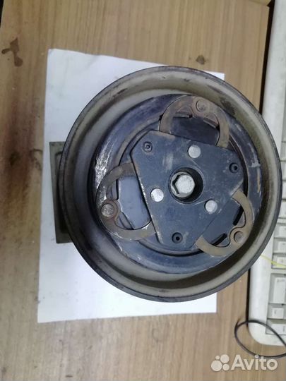 Компрессор кондиционера Nissan Note