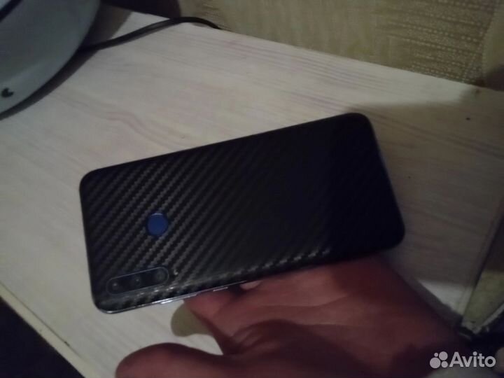 Телефон honor 10I