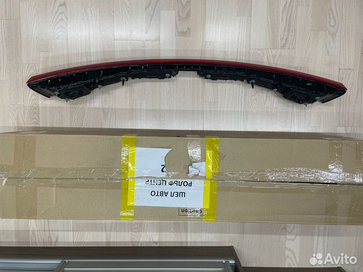 Фонарь крышки багажника Kia K5 GT 2021 задний