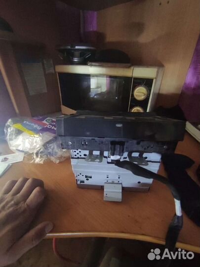 Продам магнитолу, оригинал на kia optima 2012 год