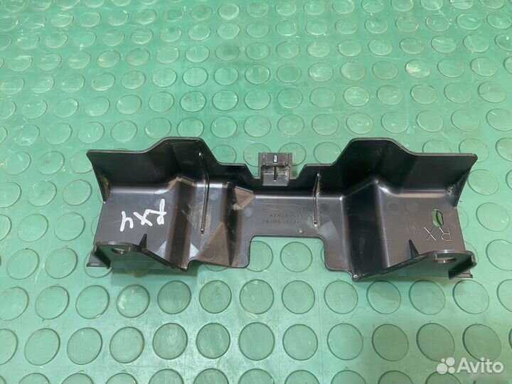 Накладка замка капота Lexus RX4 2015-2023