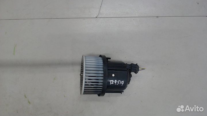 Двигатель отопителя Land Rover Range Rover Evoque