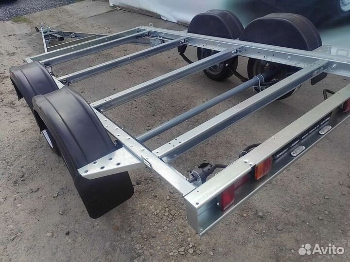 Двухосный прицеп платформа