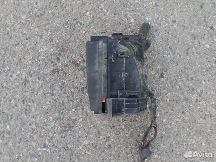 Hyundai Solaris 2 блок предохранителей под капото