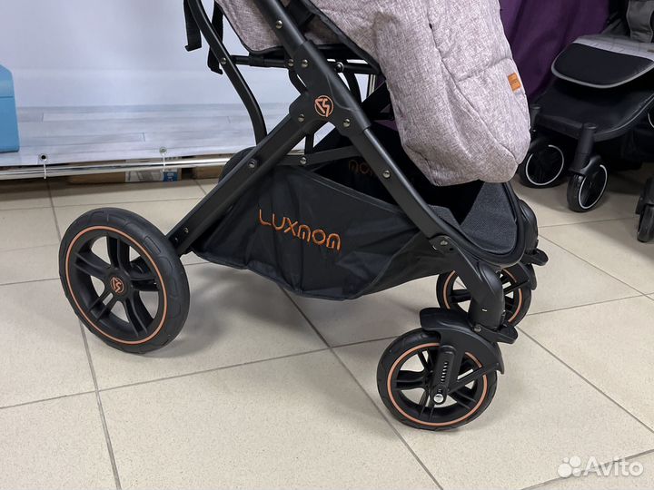 Прогулочная коляска всесезонная вездеход