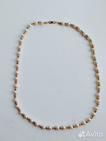 Золотое колье с жемчугом