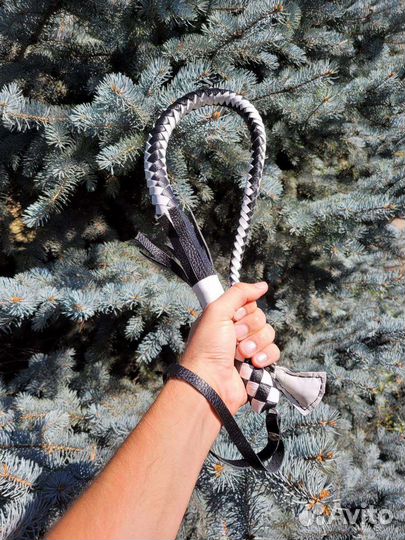 Нагайка кубанская черно-белая