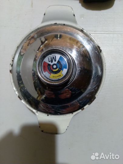 Кастрюля чугунная эмалированная