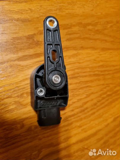 Датчик положения кузова Febi 100090