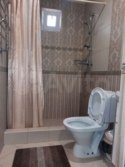 Комната 12 м² в 8-к., 1/2 эт.