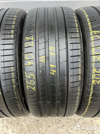 Pirelli P Zero PZ4 305/35 R21 и 265/40 R21