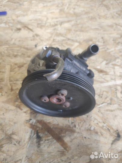 Насос гур Bmw E91 универсал 2.0 дизель M47N2 2006