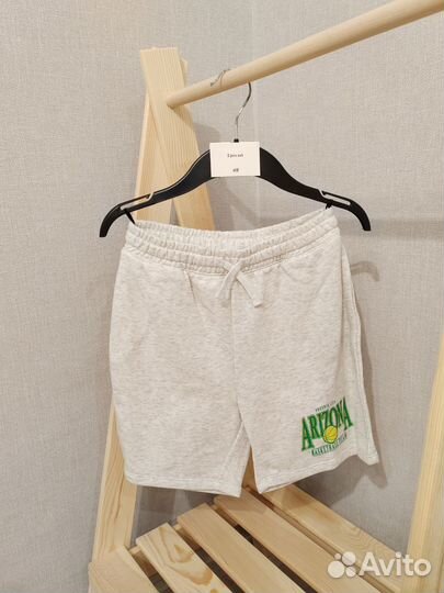 Костюм на мальчика H&M 134