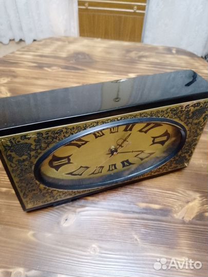Часы настольные янтарь СССР