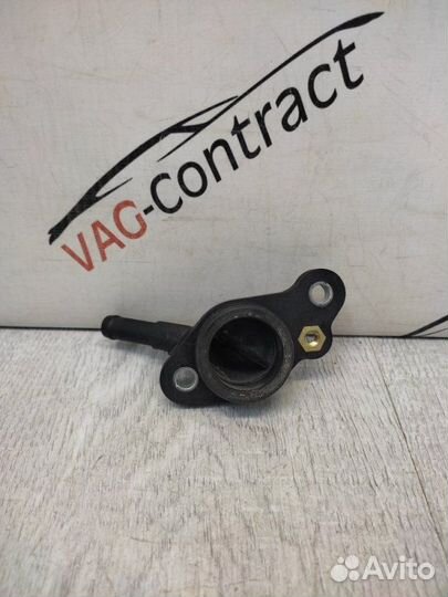 Фланец системы охлаждения Volkswagen Tiguan 2 2.0